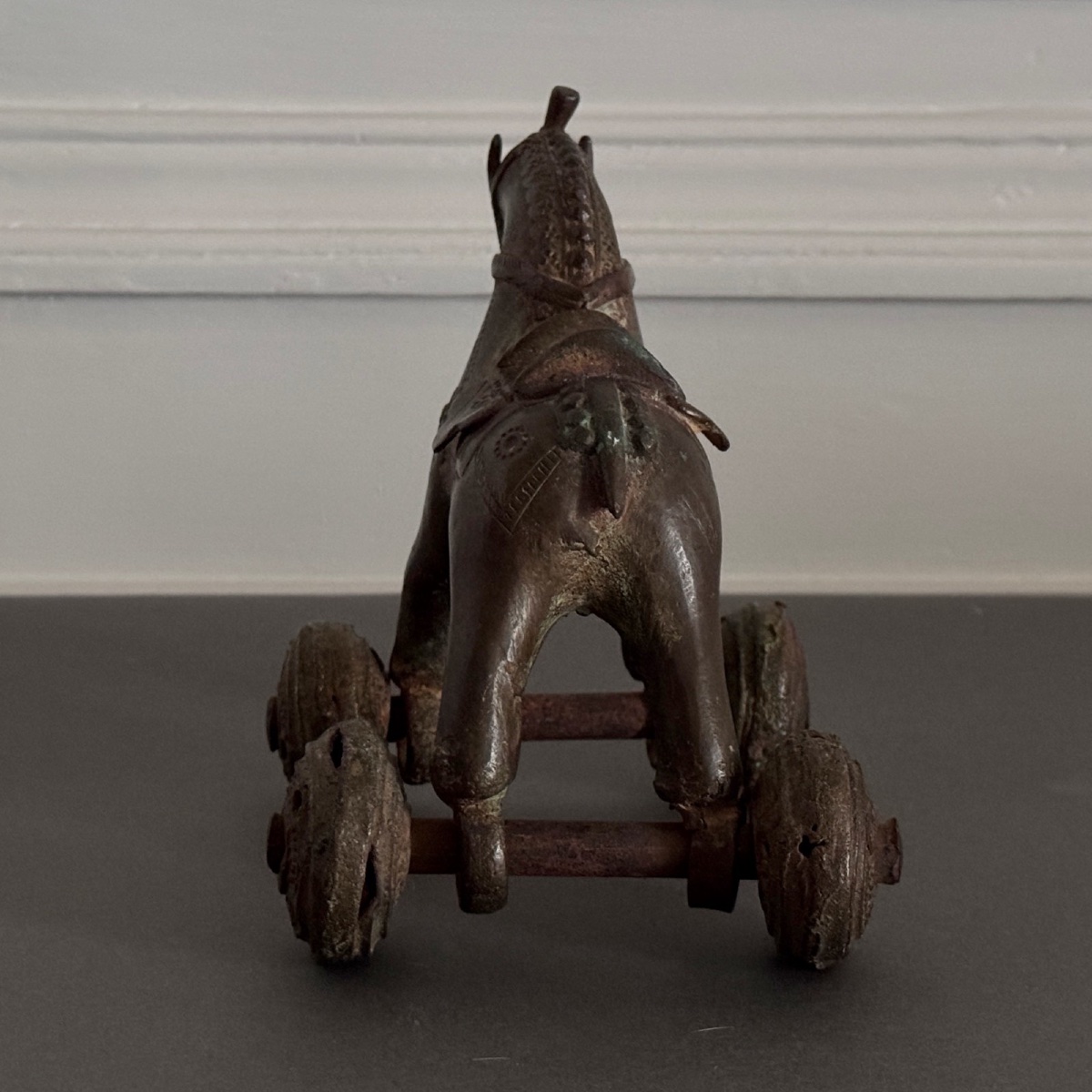 Jouet à roulettes en bronze patine chocolatée Inde Rajasthan-photo-4