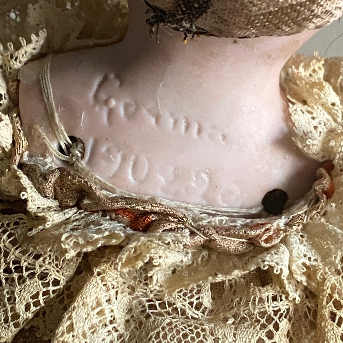 Poupée musicale Germany sur tige tête en porcelaine-photo-1