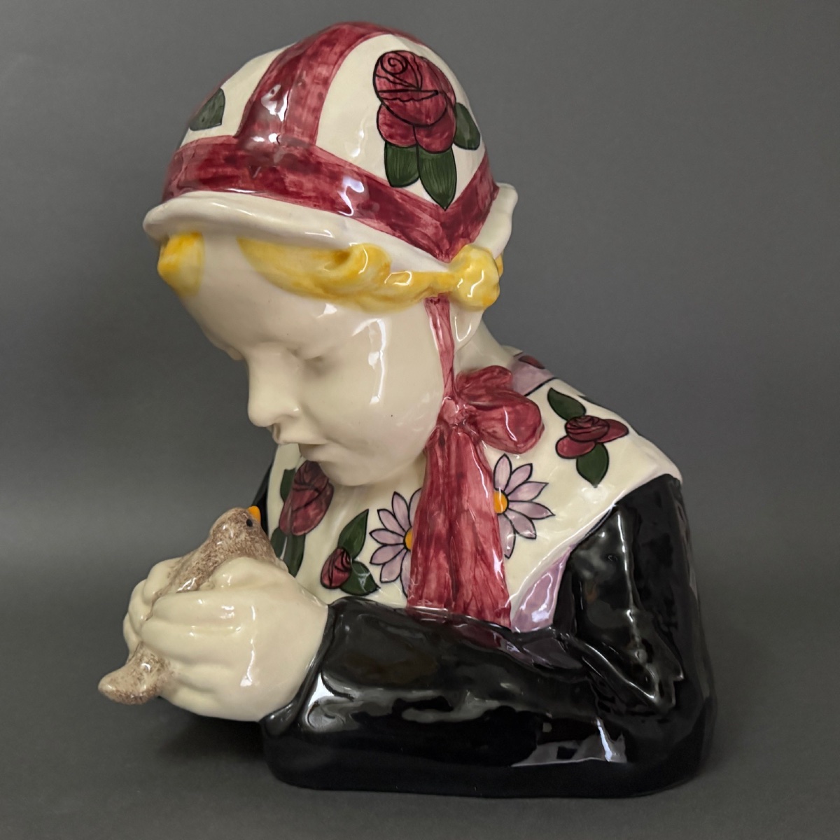 Bust Of A Girl With A Bird By Henriette Porson For Hb Quimper-photo-3