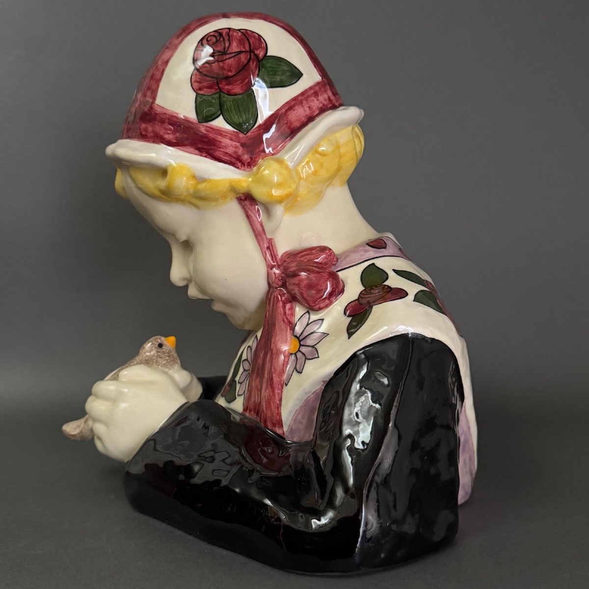 Bust Of A Girl With A Bird By Henriette Porson For Hb Quimper-photo-3