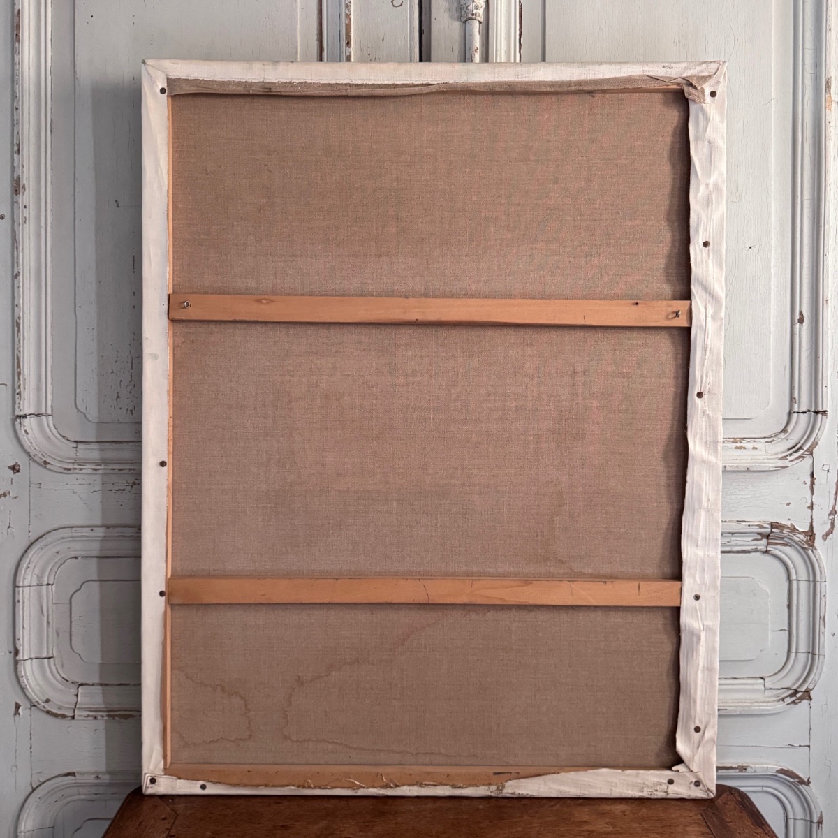 Oil On Canvas By Véronique Maude, Fini, Woman Descending A Staircase, 20th Century-photo-3