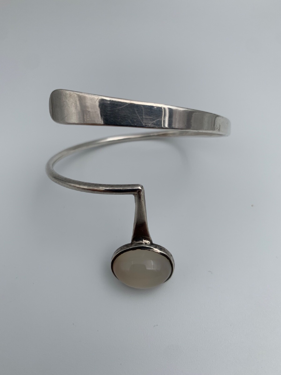 Sterling Silver (800/1000) Bangle Bracelet With Spiral And Oval White Stone, 21 Grams-photo-1