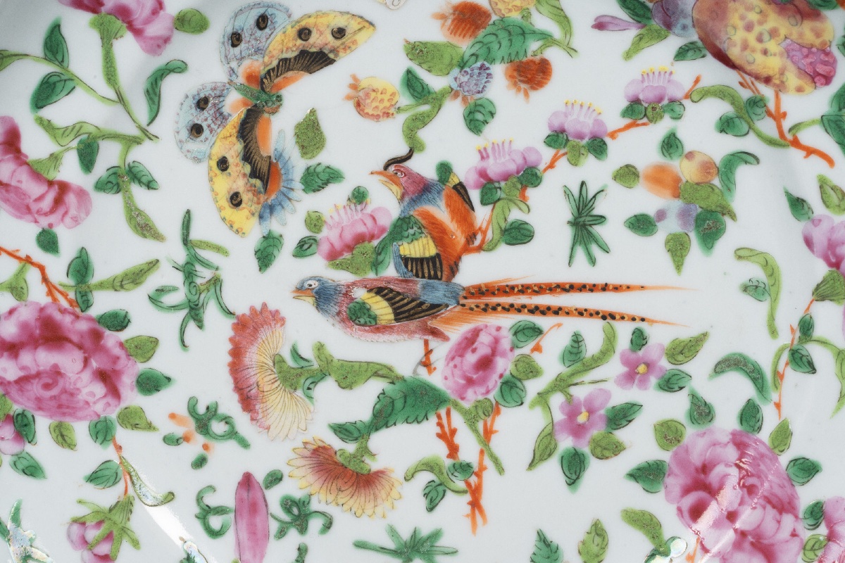 19th Century Canton Porcelain Plate With Floral Decoration Of Birds And Butterflies-photo-2