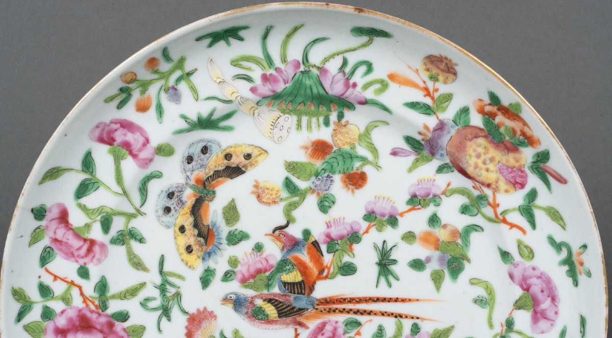 19th Century Canton Porcelain Plate With Floral Decoration Of Birds And Butterflies-photo-3