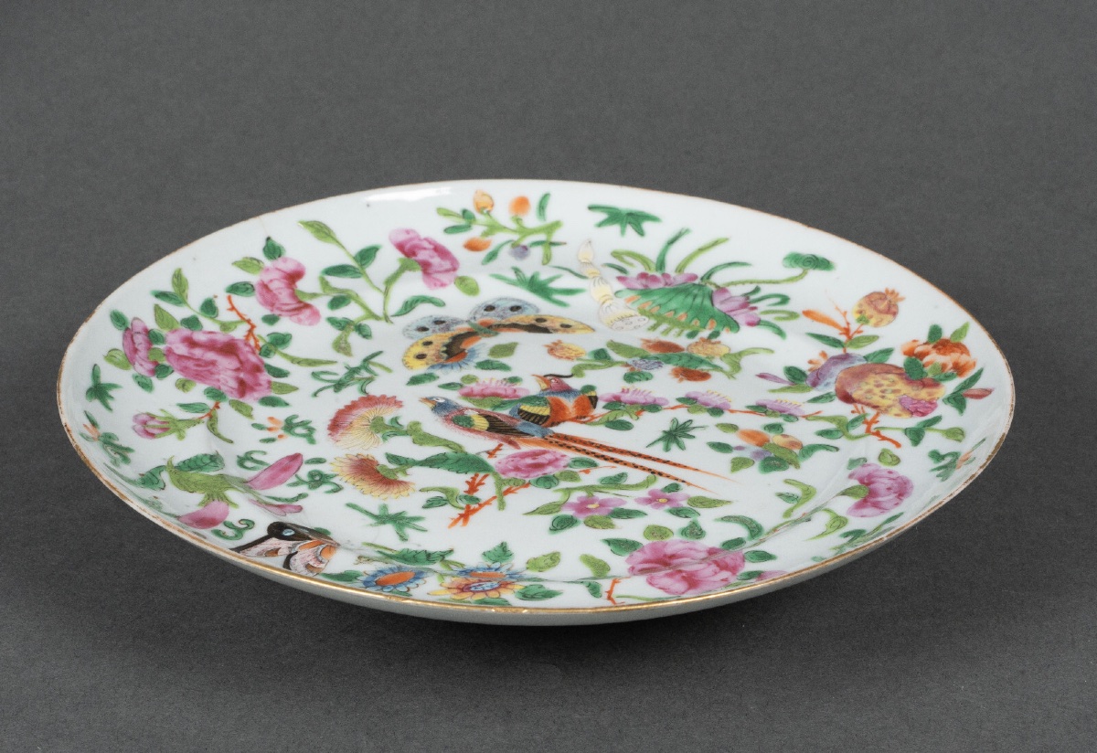 19th Century Canton Porcelain Plate With Floral Decoration Of Birds And Butterflies-photo-2