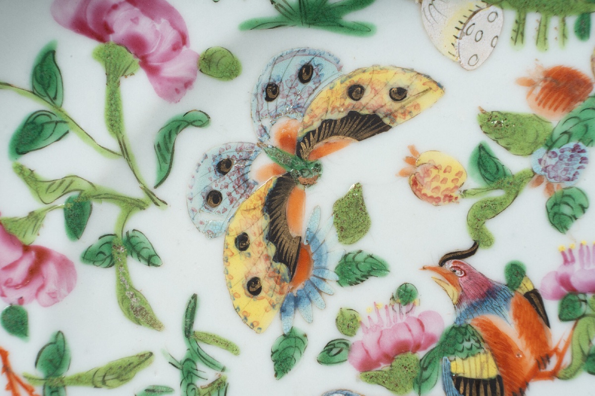 19th Century Canton Porcelain Plate With Floral Decoration Of Birds And Butterflies-photo-5
