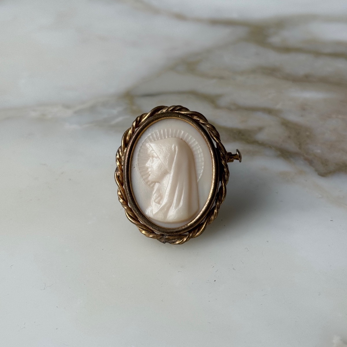 Camée représentant la Vierge monté en broche XIXe -photo-4