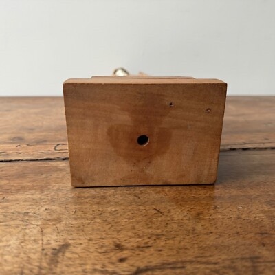 Vierge en bois sculpté par Lucienne Heuvelmans (1881-1944) -photo-2