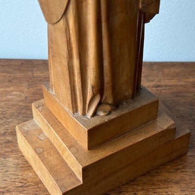 Vierge en bois sculpté par Lucienne Heuvelmans (1881-1944) -photo-3