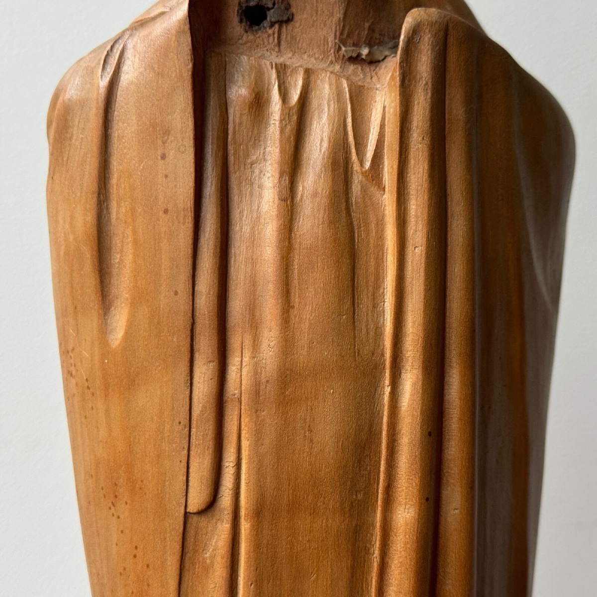 Vierge en bois sculpté par Lucienne Heuvelmans (1881-1944) -photo-8