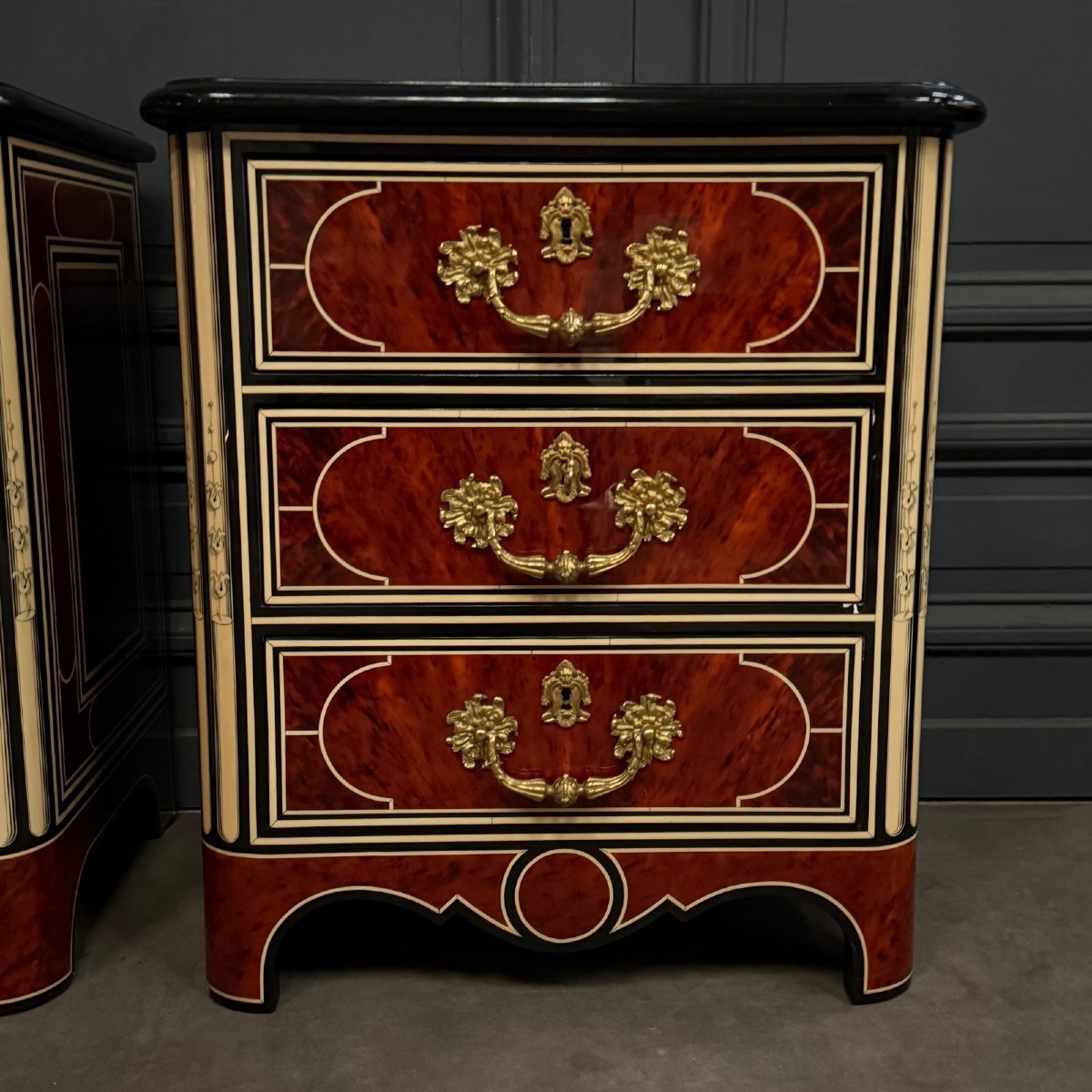 Paire de commodes maison Jansen vers 1960 poignées en bronze-photo-3