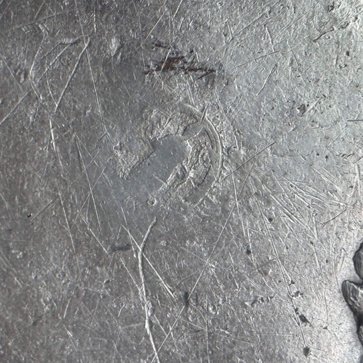 Suite de 8 plats creux en étain XVIIIe portant les initiales RHF-photo-4