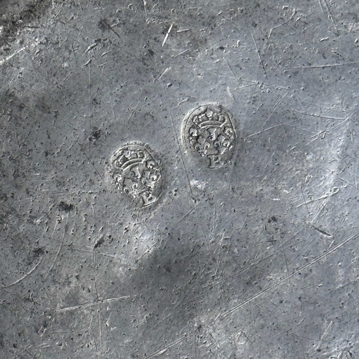 18th-century Pewter Dish Bearing The Initials Pp -photo-1