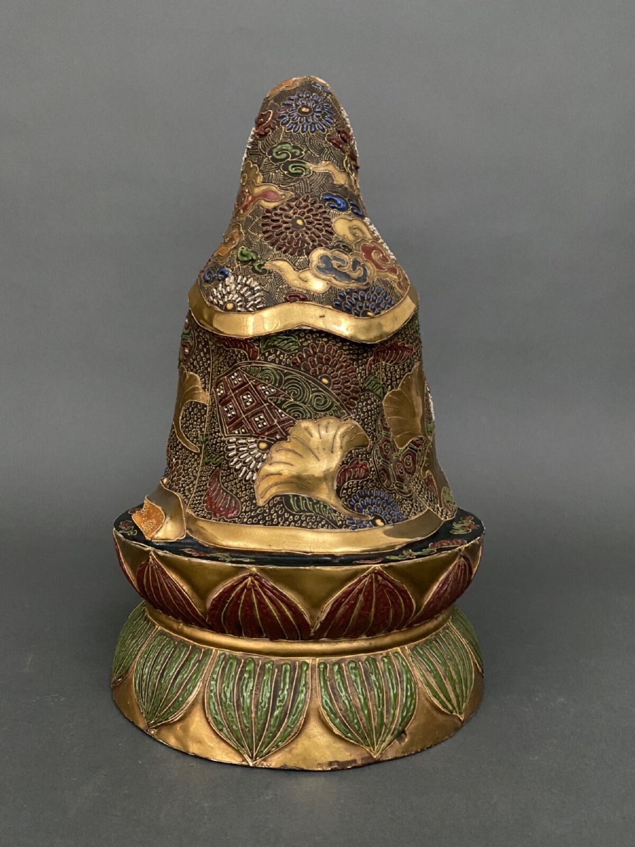 Satsuma Buddha, Japan, 20th Century, Gold Highlights, Signed In Red Ink -photo-4
