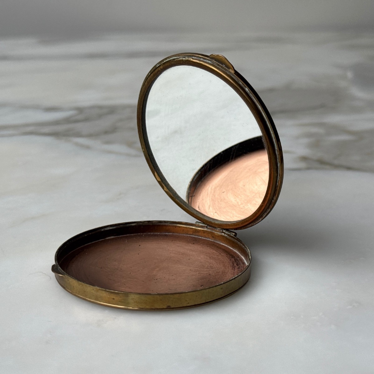 Poudrier indochinois en nacre 1930 finement gravé -photo-2