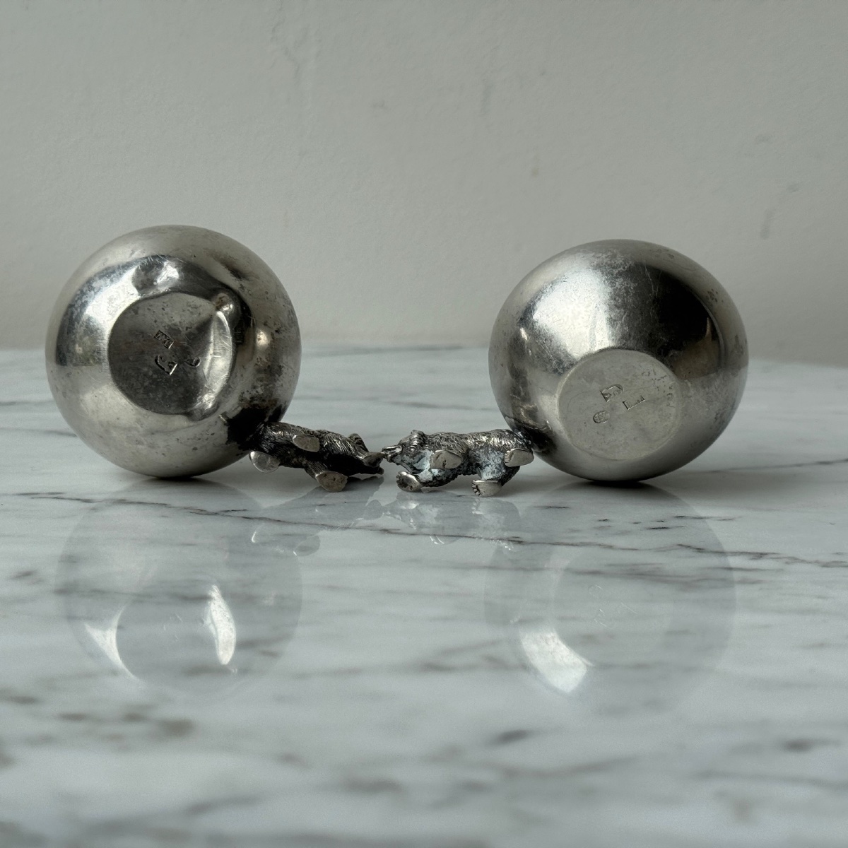 Two Silver Salt And Pepper Shakers With Bear-shaped Handles-photo-4