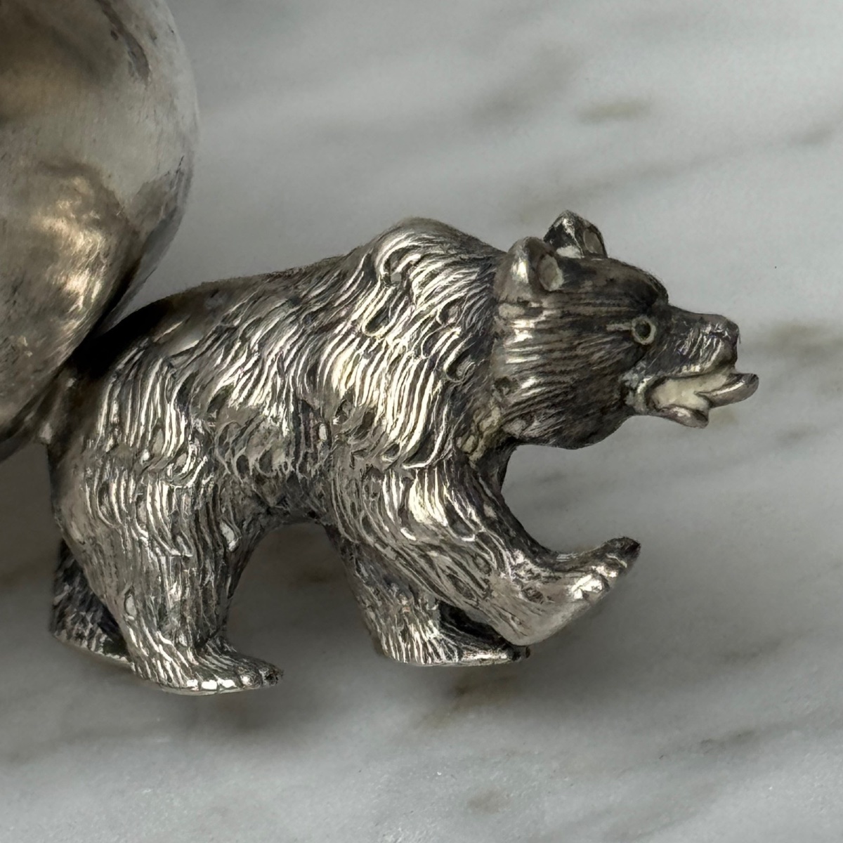 Two Silver Salt And Pepper Shakers With Bear-shaped Handles-photo-5