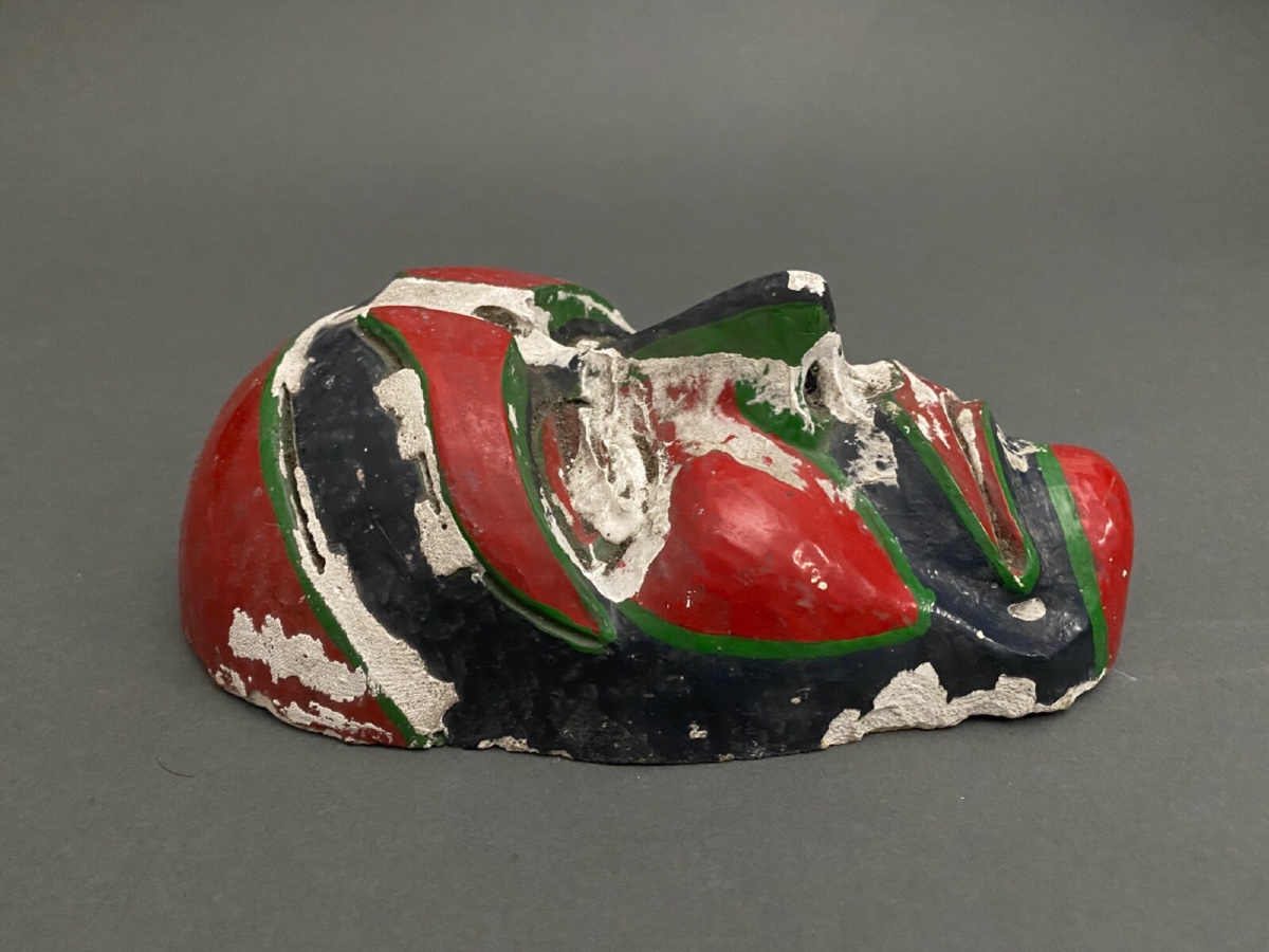 Paire de masques africanistes en plâtre 1950 forme cubisante-photo-4