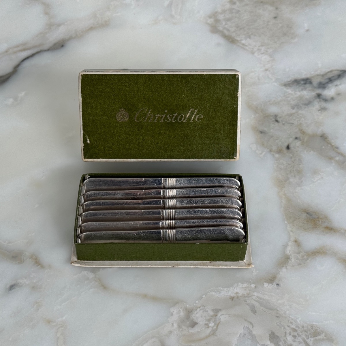 Suite de 6 couteaux Cristofle en métal argenté Art Déco-photo-1