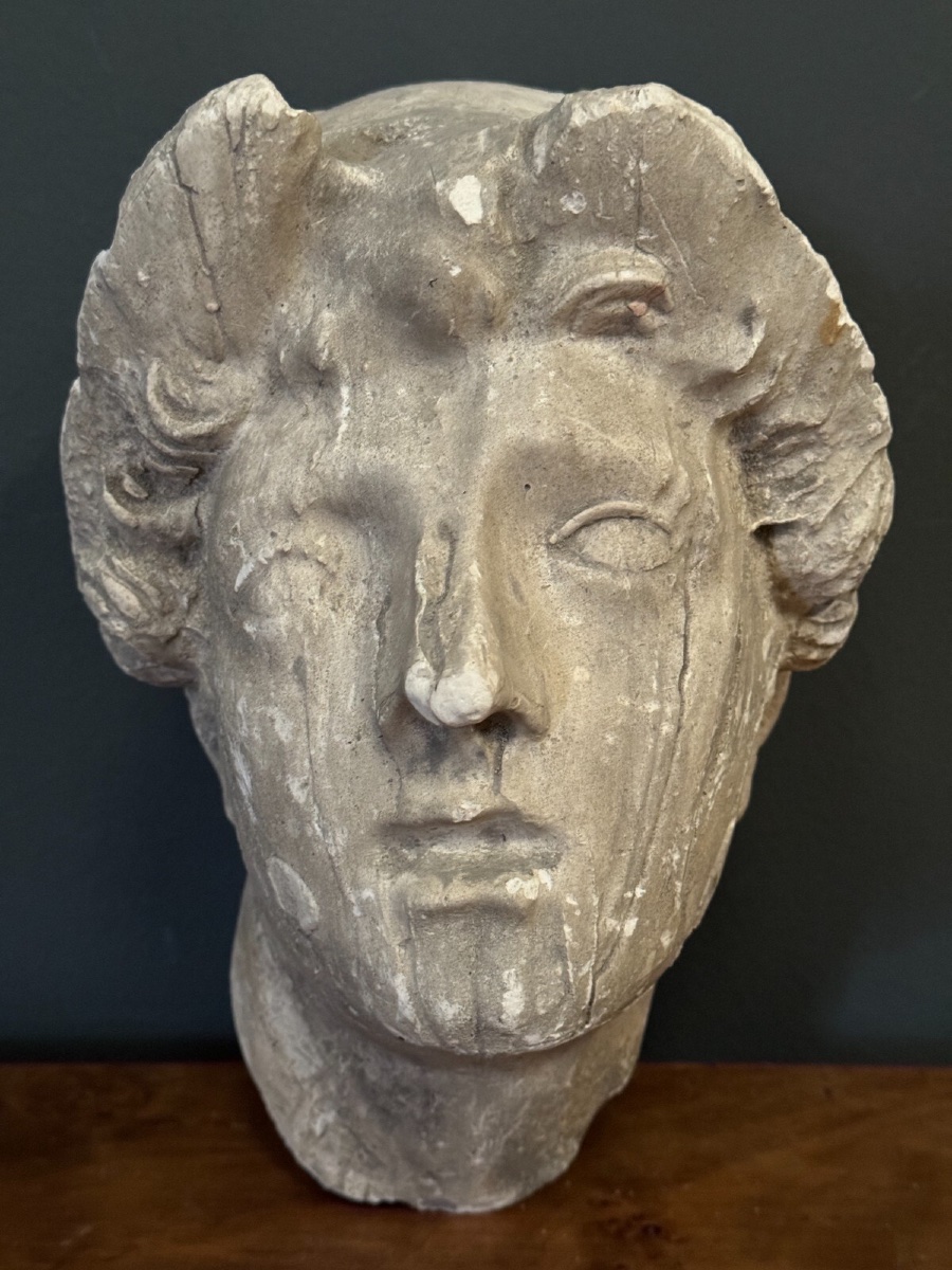 Sculpture à l'Antique en plâtre visage féminin début XXe-photo-1