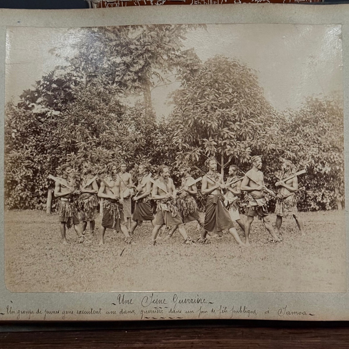 Album 29 photos Mataafa Samoa missionnaire scènes guerrières-photo-6