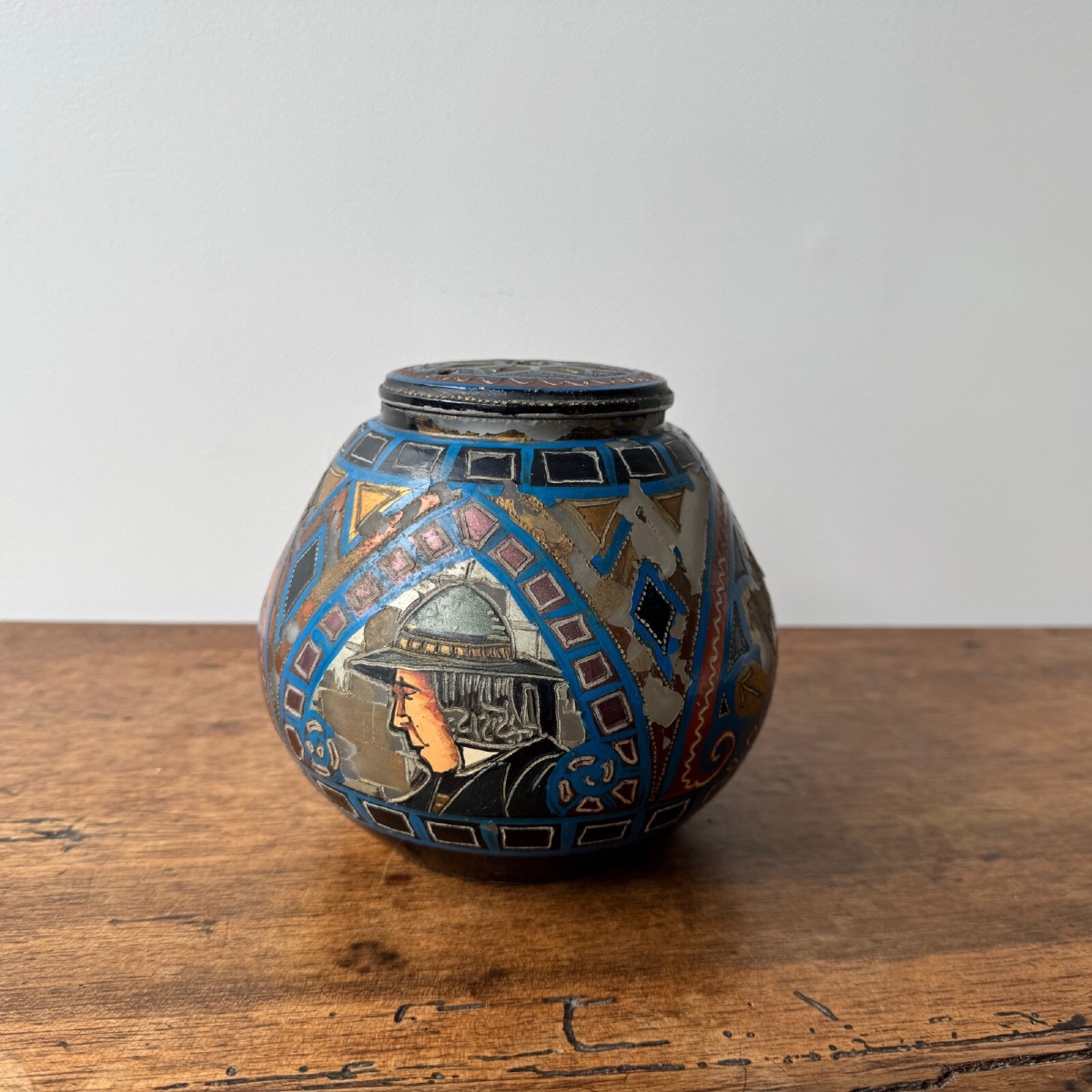 Lampe veilleuse Paul Fouillen Quimper en verre peint XXe 