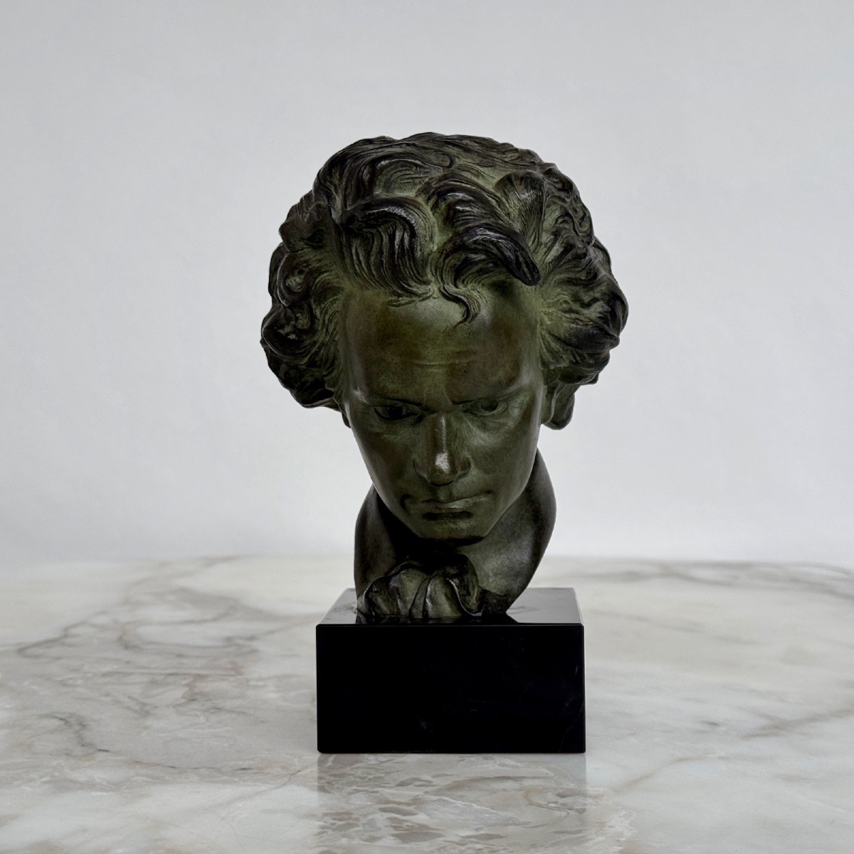 Art Deco Bronze Sculpture From 1930 Depicting Beethoven, Green Patina, Marble Base -photo-2
