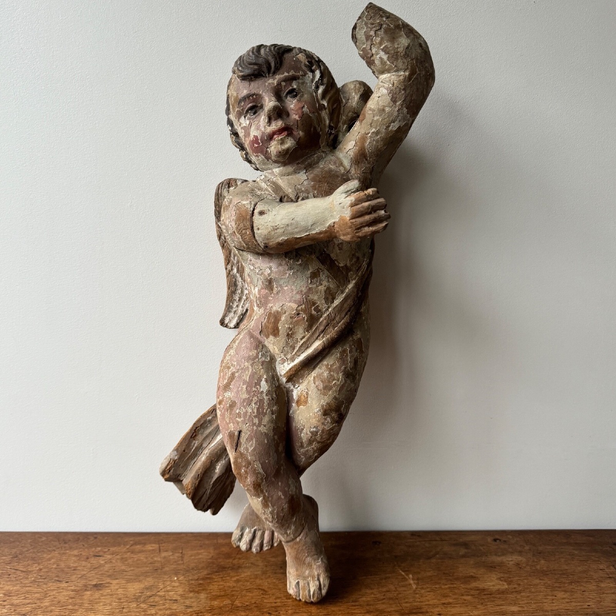 Angelot en bois sculpté polychrome XVIIe-photo-1