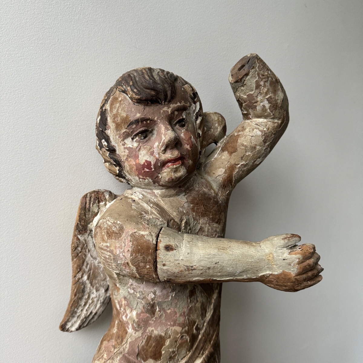 Angelot en bois sculpté polychrome XVIIe-photo-3