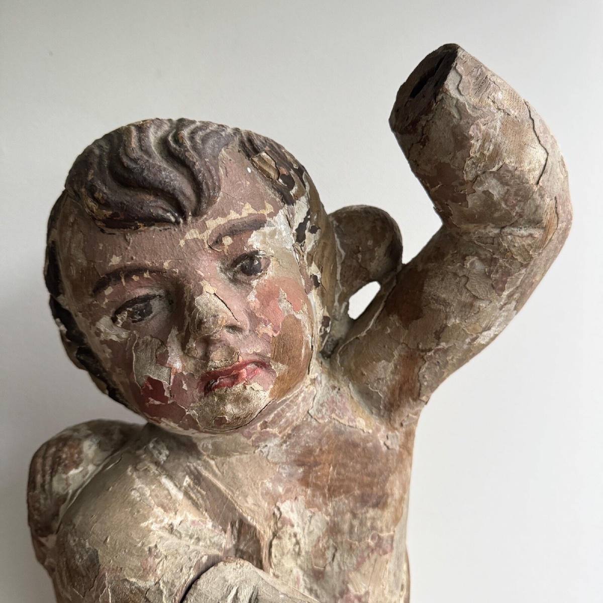 Angelot en bois sculpté polychrome XVIIe-photo-4