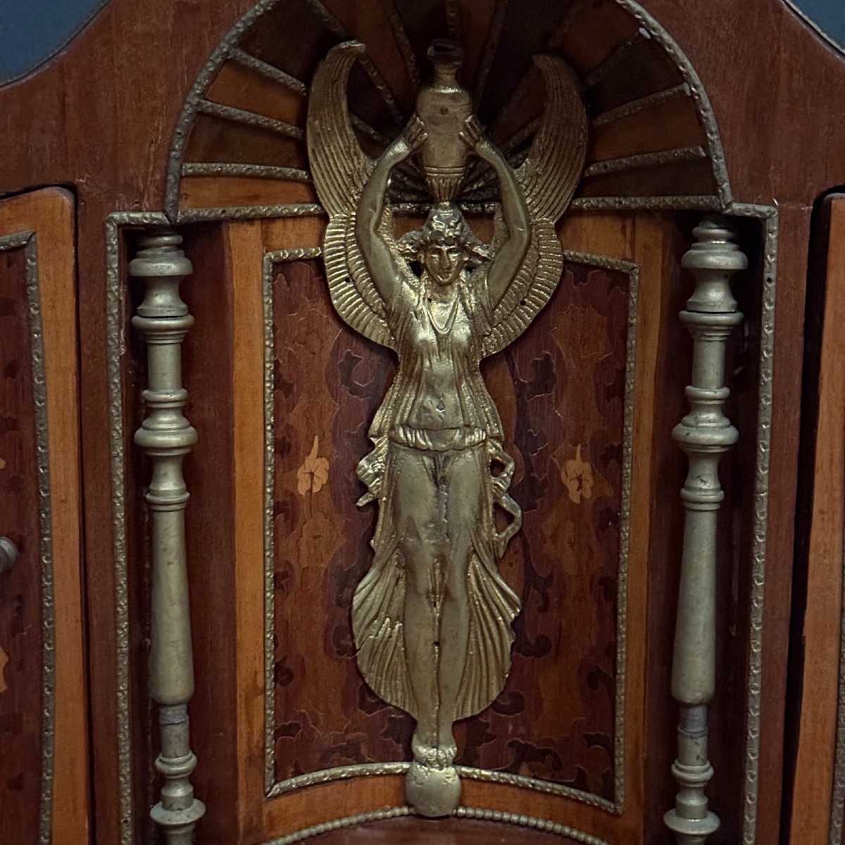 Late 19th Century Marquetry Lady's Desk In A Kidney Shape, Ornamented With Bronze-photo-3