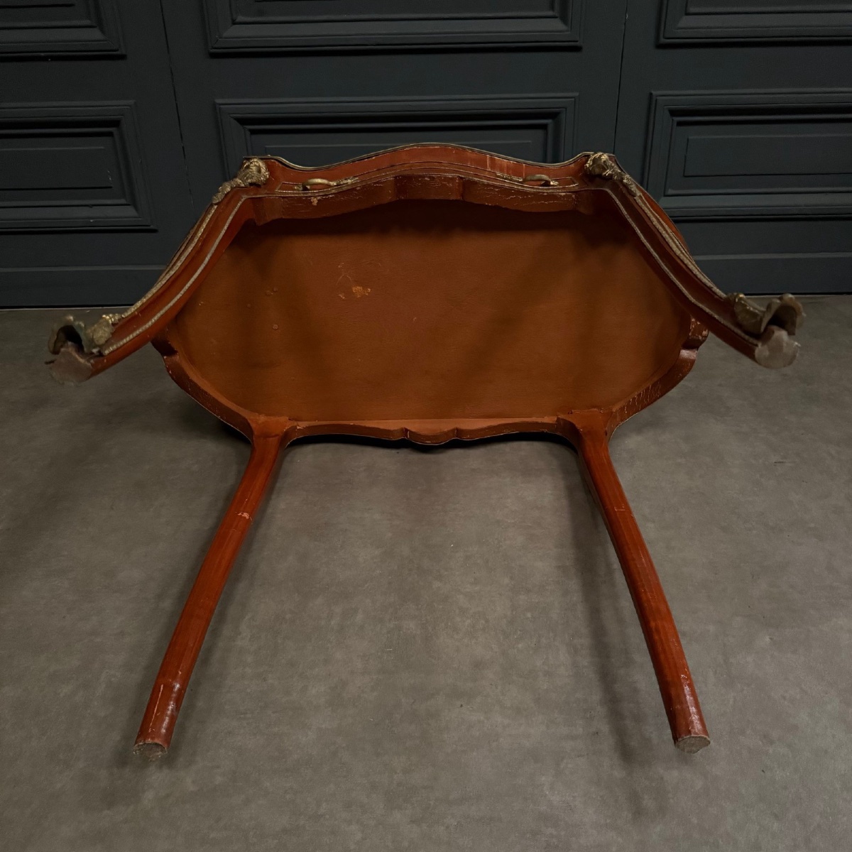 Late 19th Century Marquetry Lady's Desk In A Kidney Shape, Ornamented With Bronze-photo-7