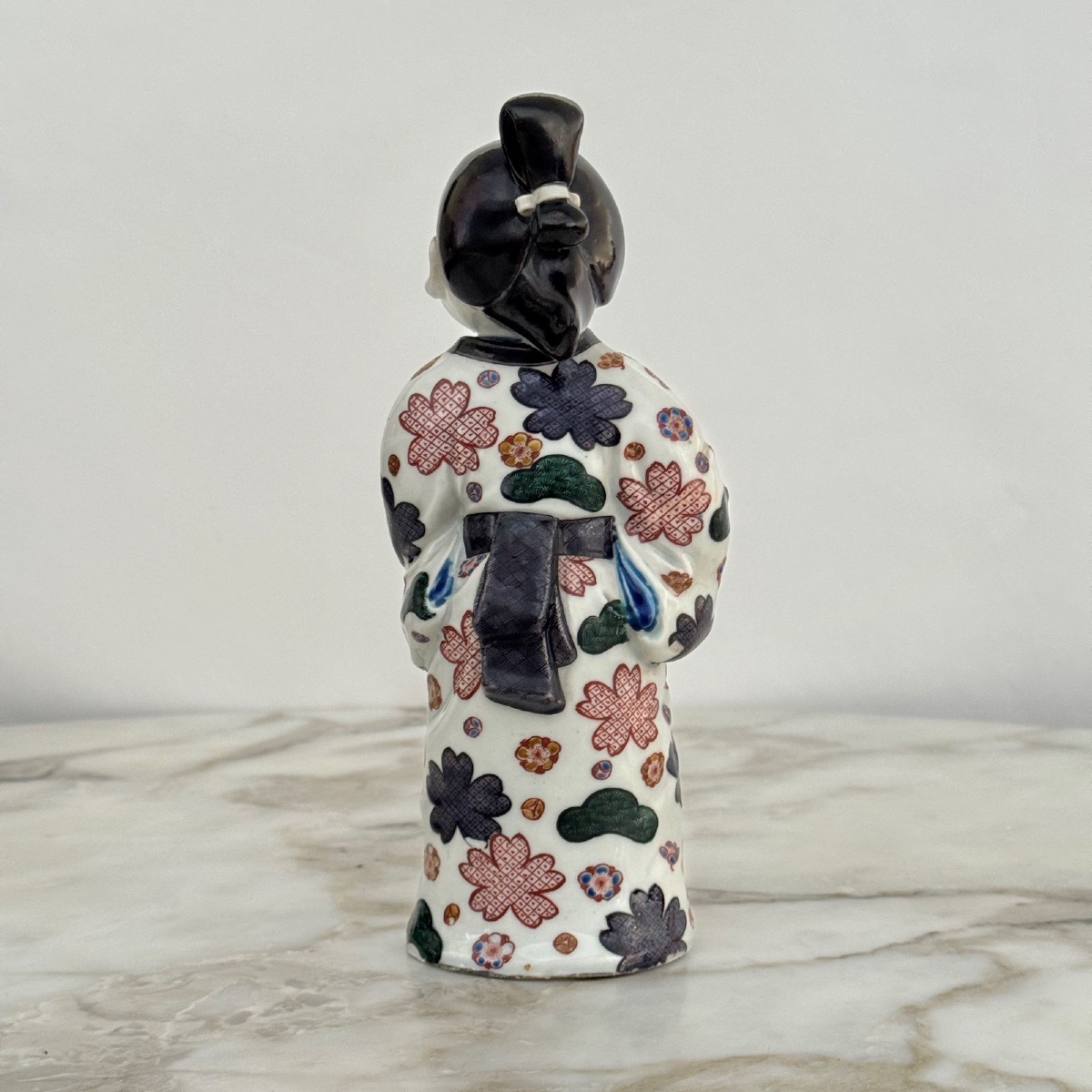 Poupée en porcelaine d'Arita Japon fin XIXe -photo-4