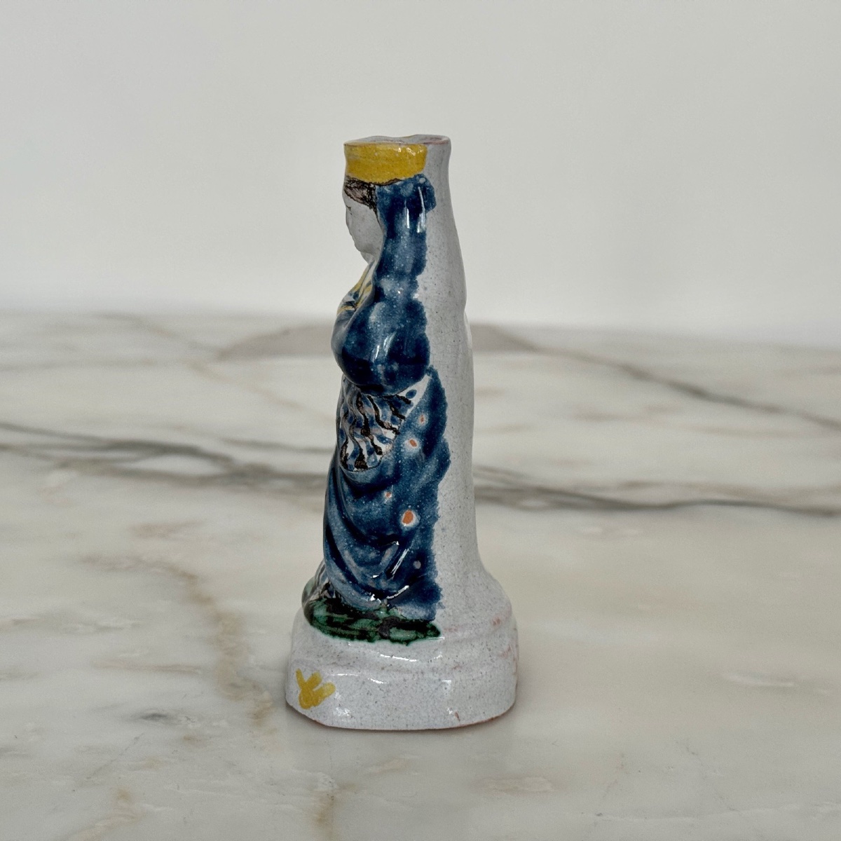 Petite Vierge à l'Enfant XVIIIe en faïence marquage AVM-photo-3