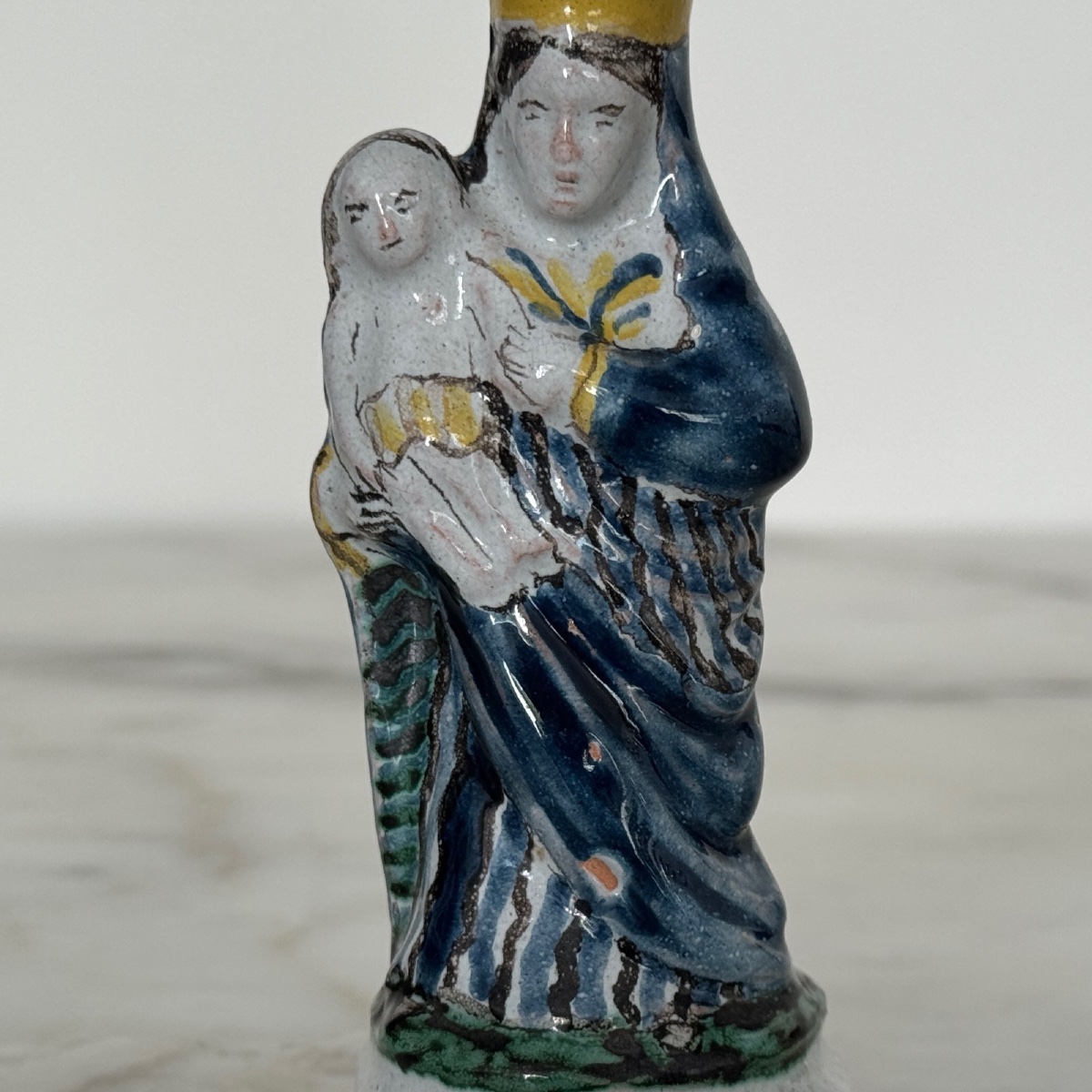 Petite Vierge à l'Enfant XVIIIe en faïence marquage AVM-photo-3