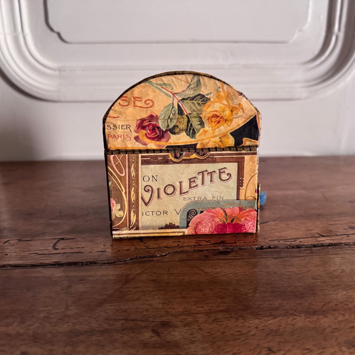 Boite publicitaire 1900 Eau de Cologne Bouquet Savon superfin-photo-3