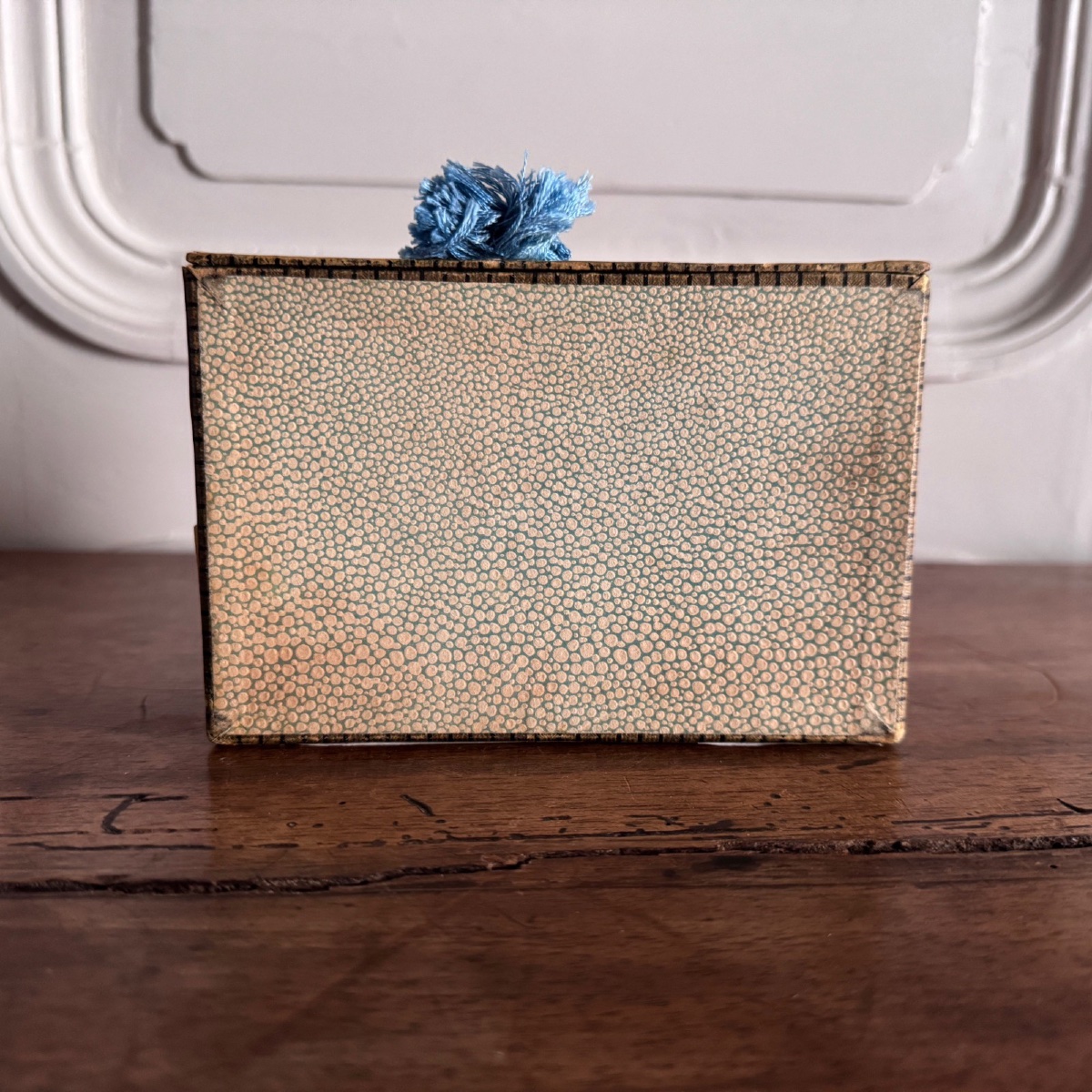 Boite publicitaire 1900 Eau de Cologne Bouquet Savon superfin-photo-1