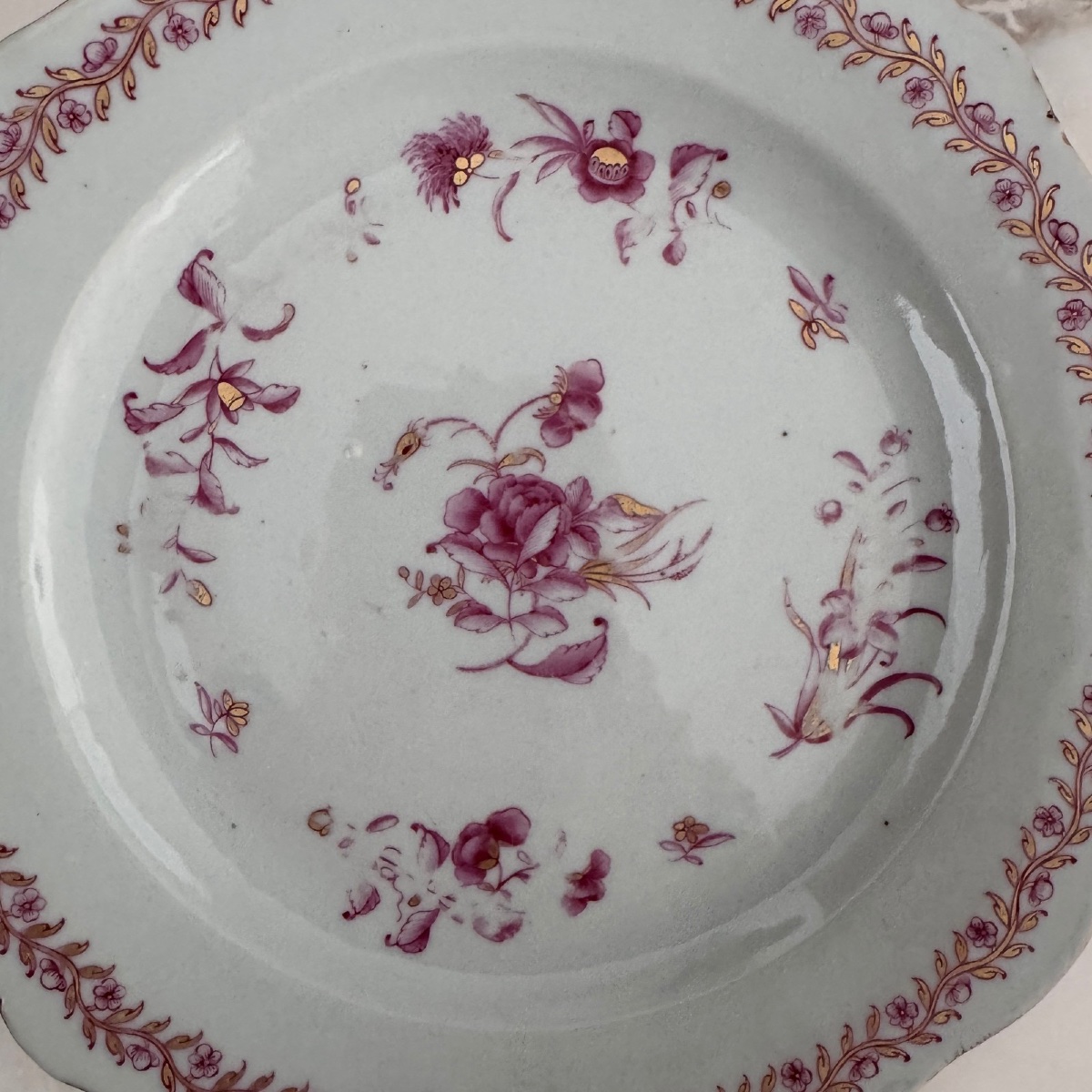 Suite de 4 assiettes en porcelaine Compagnie des Indes XVIIIe -photo-2