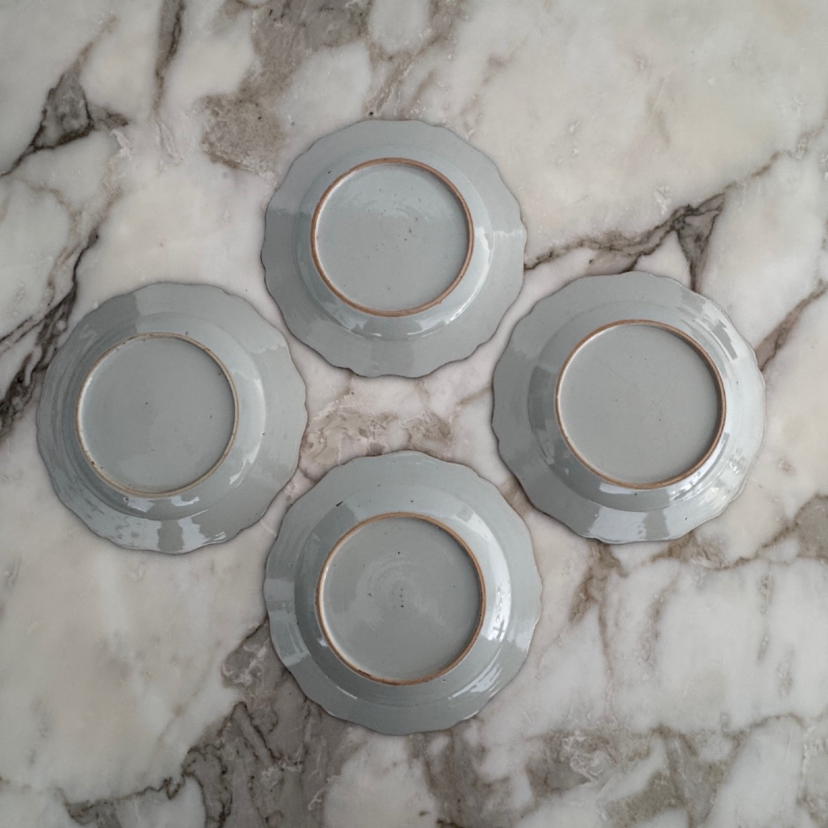 Suite de 4 assiettes en porcelaine Compagnie des Indes XVIIIe -photo-1
