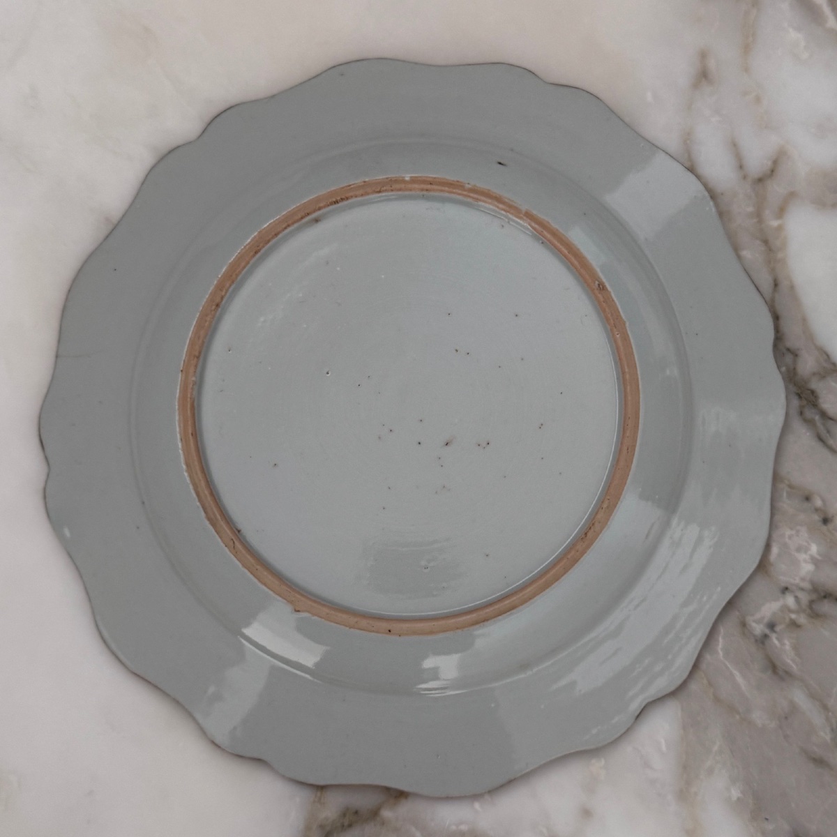 Suite de 4 assiettes en porcelaine Compagnie des Indes XVIIIe -photo-3