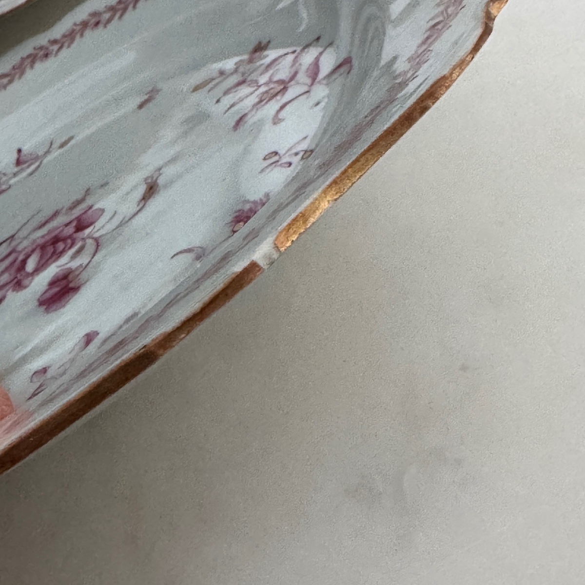 Suite de 4 assiettes en porcelaine Compagnie des Indes XVIIIe -photo-6