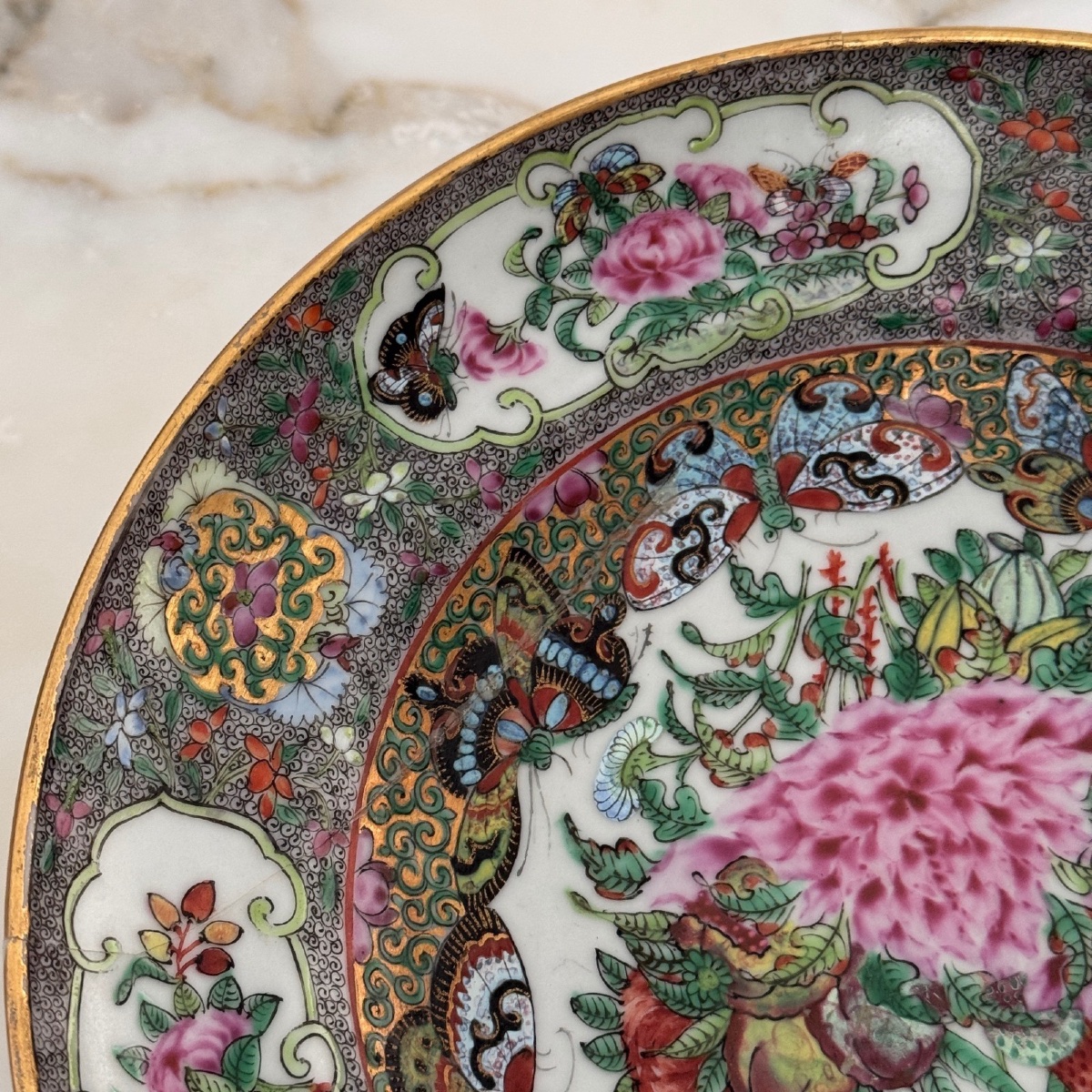 19th Century Chinese Plate With Floral And Butterfly Design-photo-2