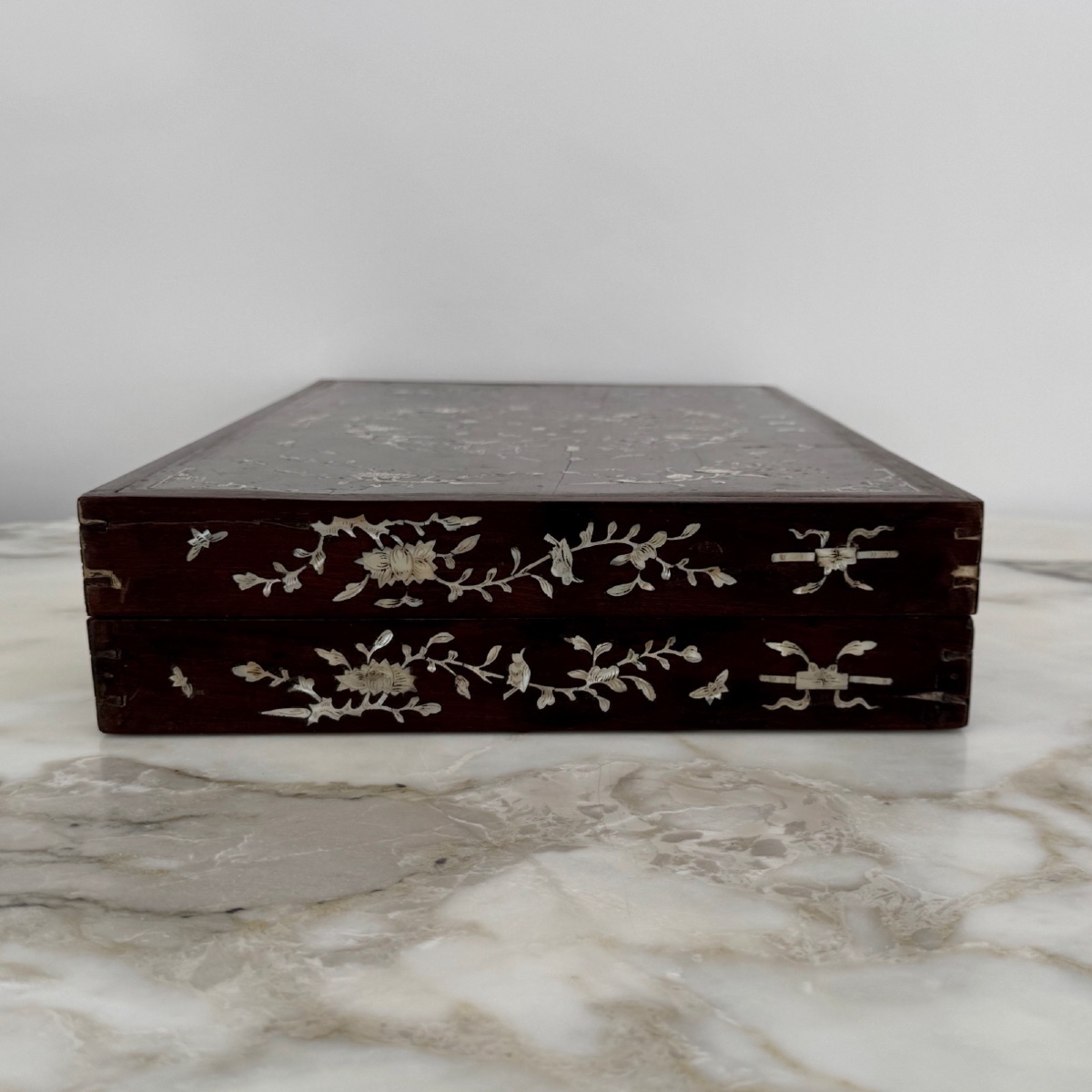19th Century Ironwood Backgammon Case With Mother-of-pearl Decoration China-photo-1