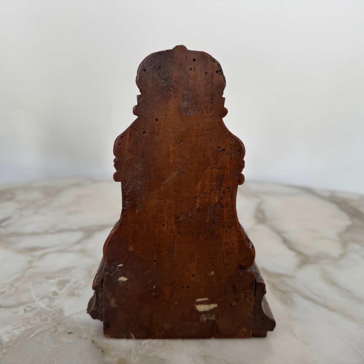 17th-century Walnut Madonna And Child In Her Hotel-photo-3