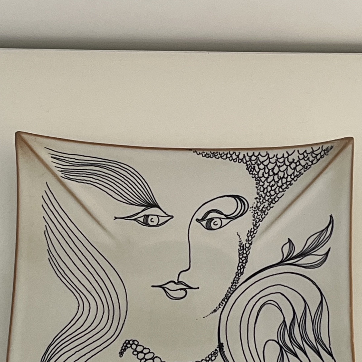 Assiette Robert de Montgolfier “Visage de Femme 1” Asiette Osaka numérotée  -photo-2