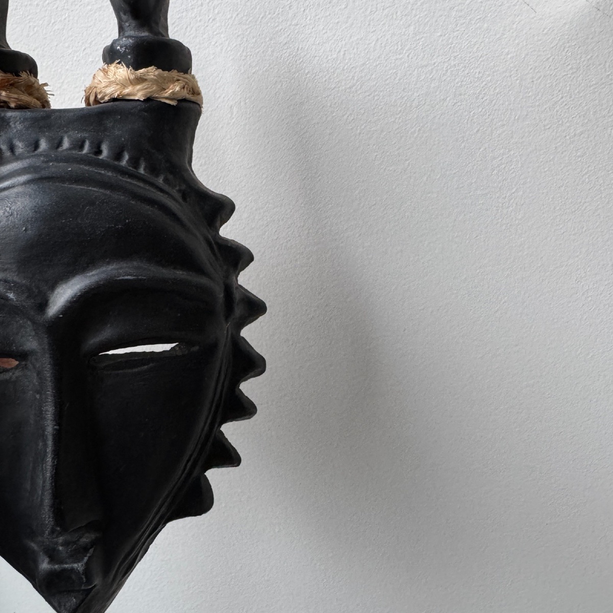 Africanist Mask By Jacques Sagan Vallauris Black Ceramic-photo-2