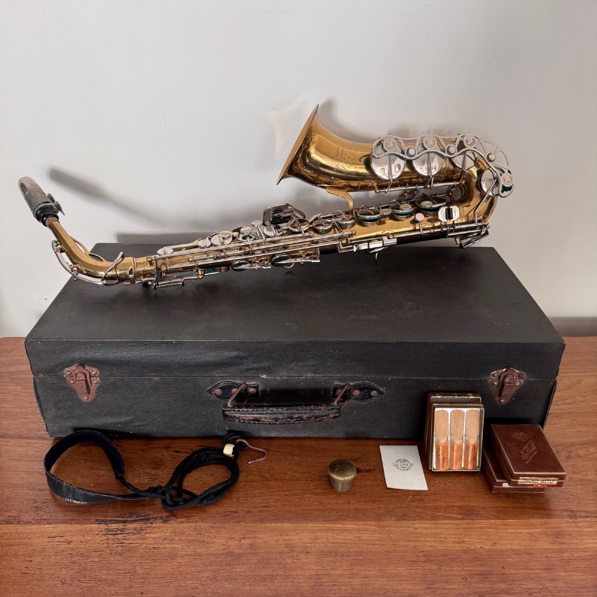Cuesnon Paris Saxophone In Original Box 20th Century-photo-4