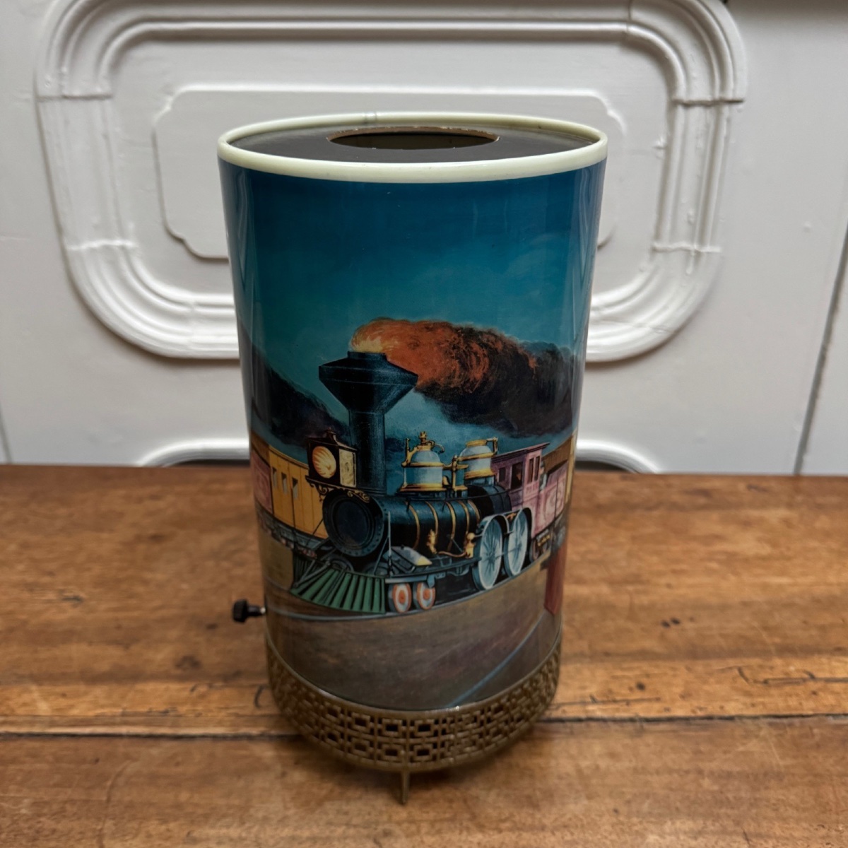 Vintage Lamp Circa 1960 Goodman Mfg.co Steaming Locomotive Decor-photo-3