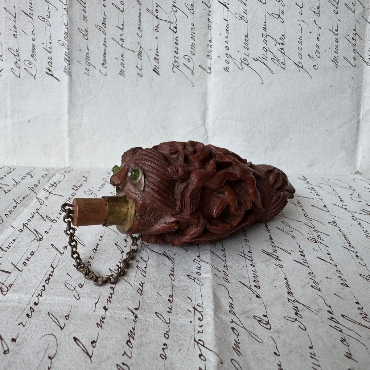 19th-century Corozo Snuffbox With Angel Decoration -photo-3