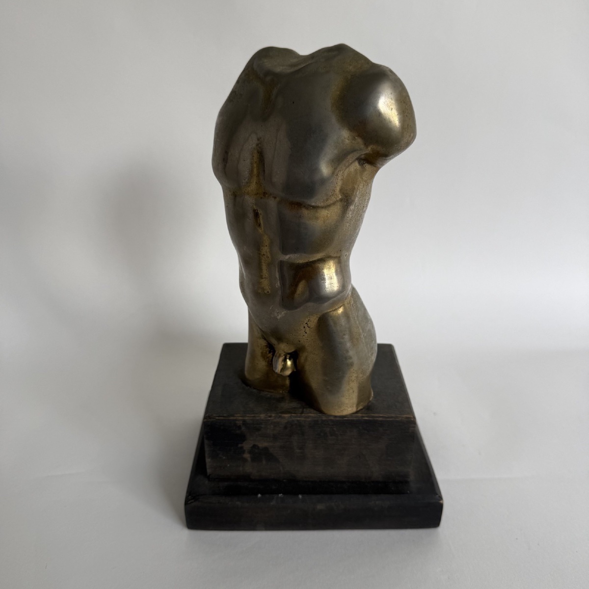 Modern Sculpture Depicting A Male Bust 